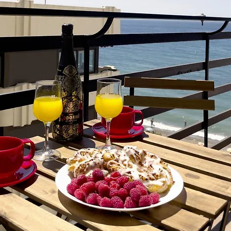 Lejlighed Mediterraneo 508. Fantastic On The Beachfront With Sea Views. Marbella