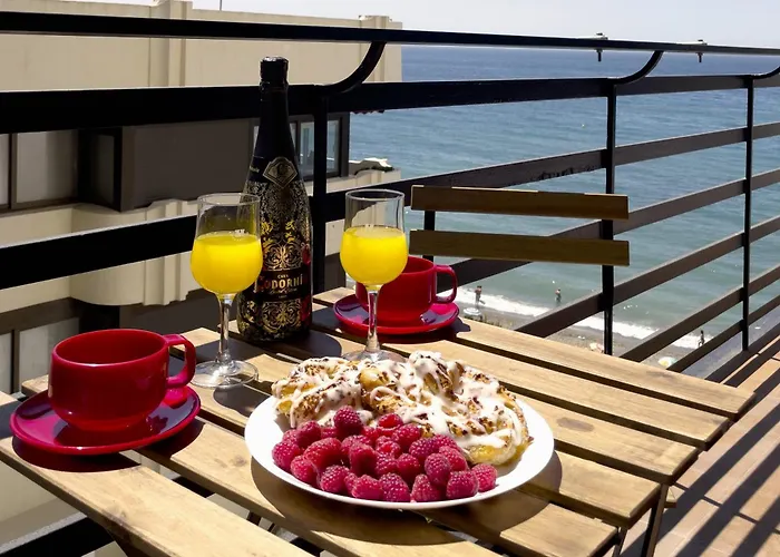 아파트 Mediterraneo 508. Fantastic On The Beachfront With Sea Views. 마르베야